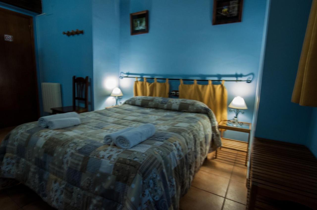 Hostal Santuari De Paller Baga Bagian luar foto